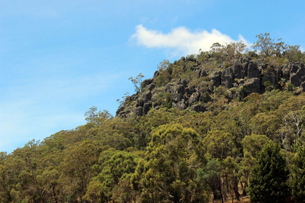 hanging-rock-woodend