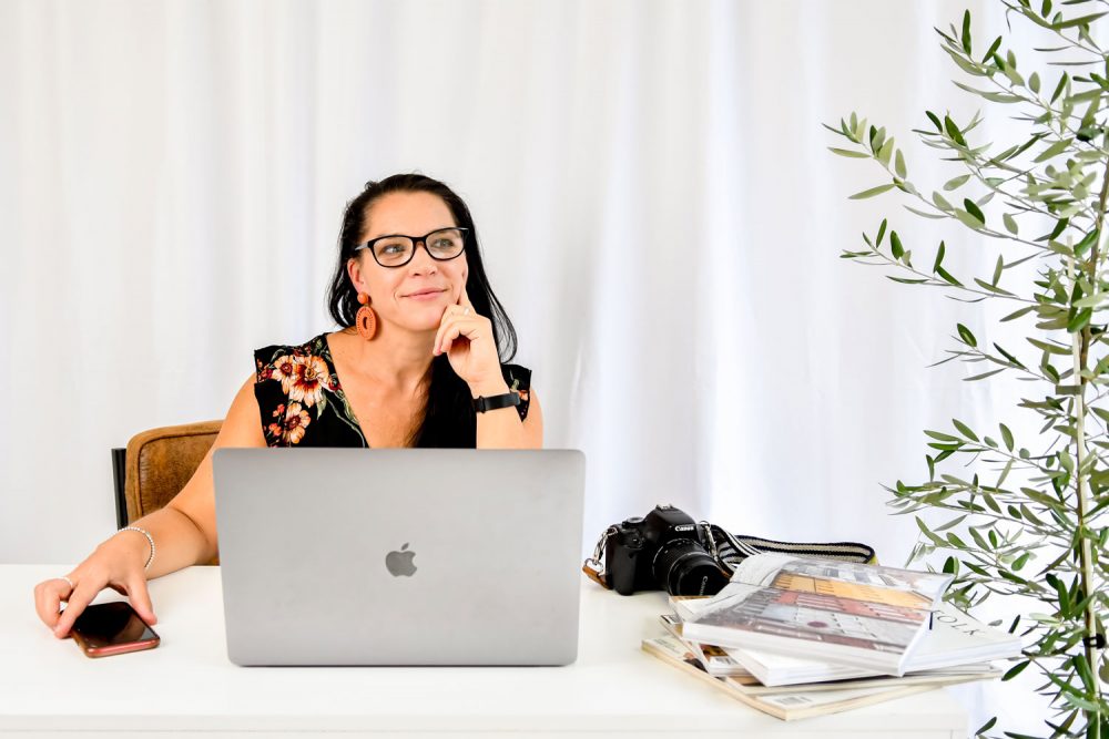 travel dreaming at the laptop