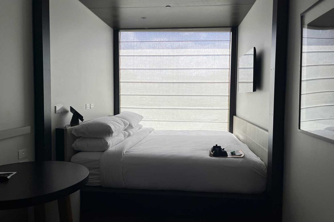 Hotel-room