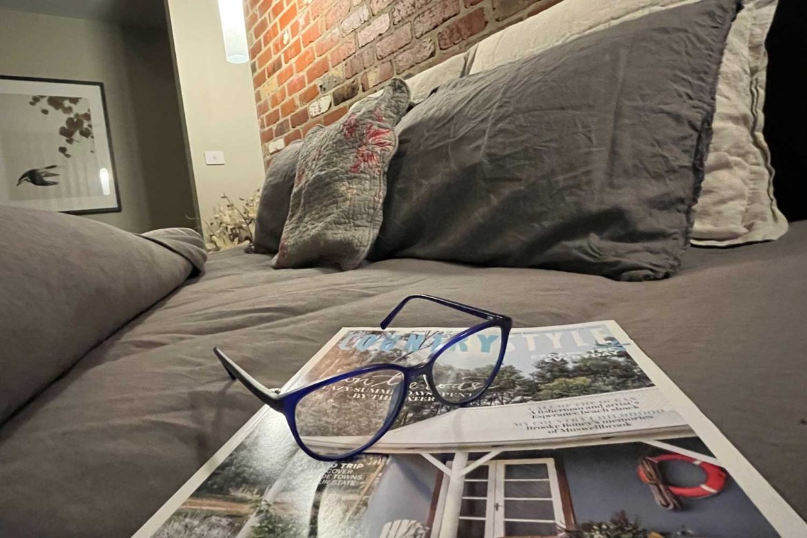 LH-bed-reading